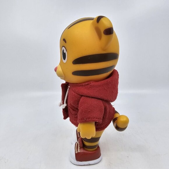Daniel Tigers Neighborhood Potty Time Toy Figure w Red Hood 2018 Jakks PBS 7 in - Picture 5 of 9